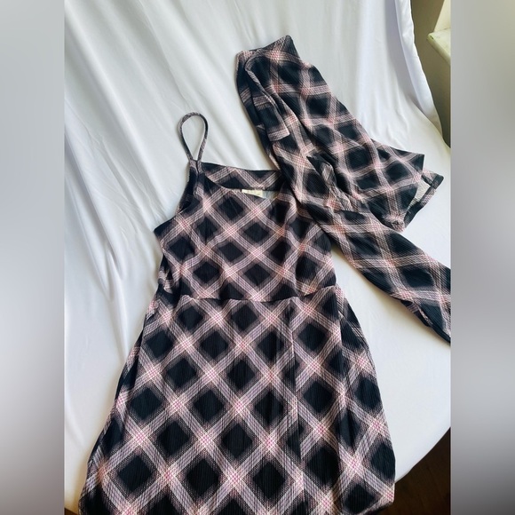 Girl's 2 Piece Outfits - Picture 10 of 11